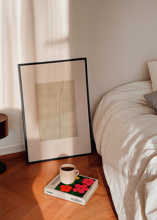 Plakat minimalistyczny z krzywą linią i beżową fakturą – Product1