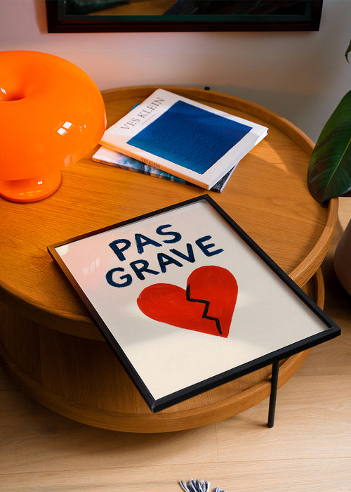 Ilustracja złamane serce z napisem Pas Grave – Product1