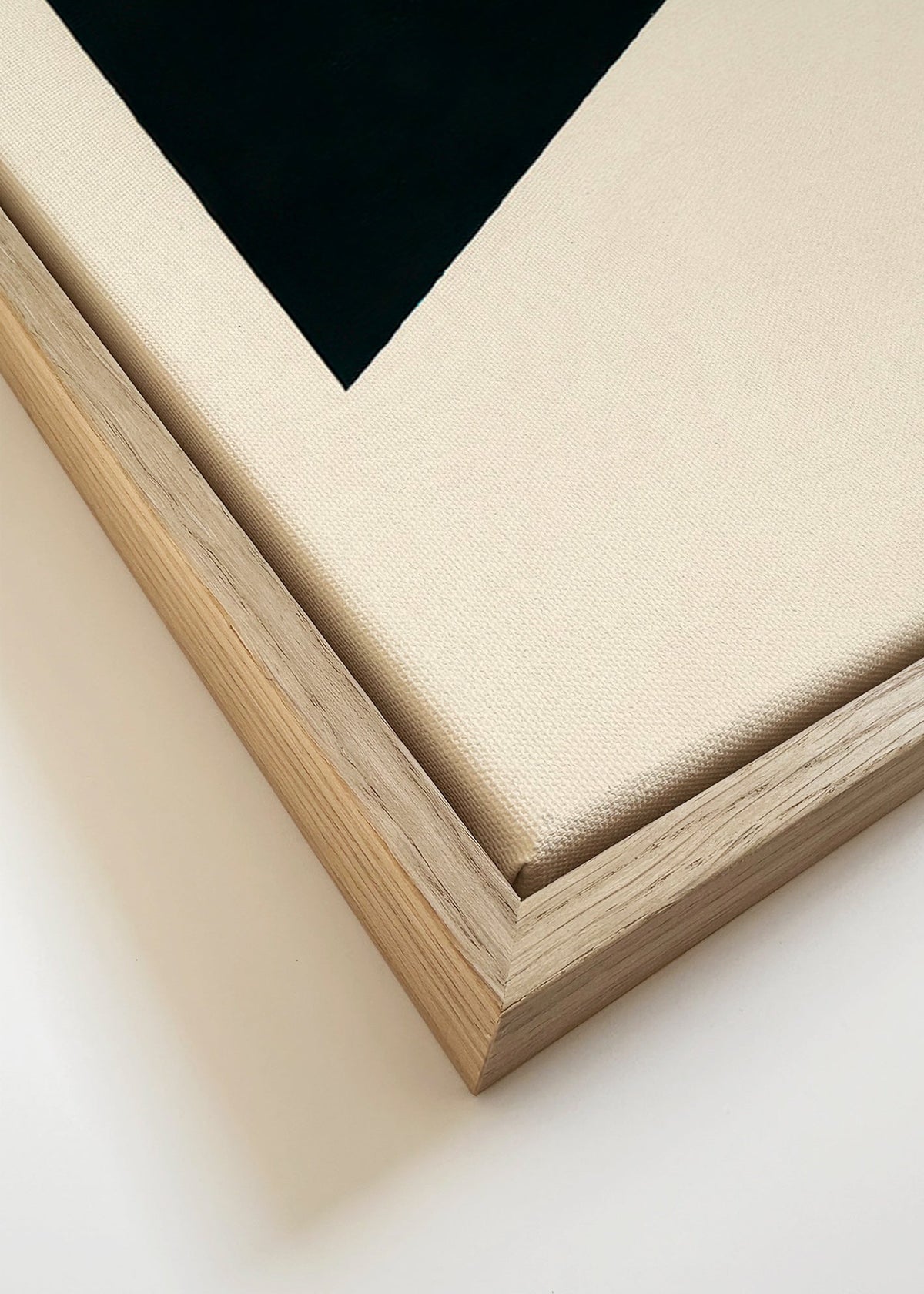 Minimalistyczny obraz z geometryczną flagą – Canvas detail