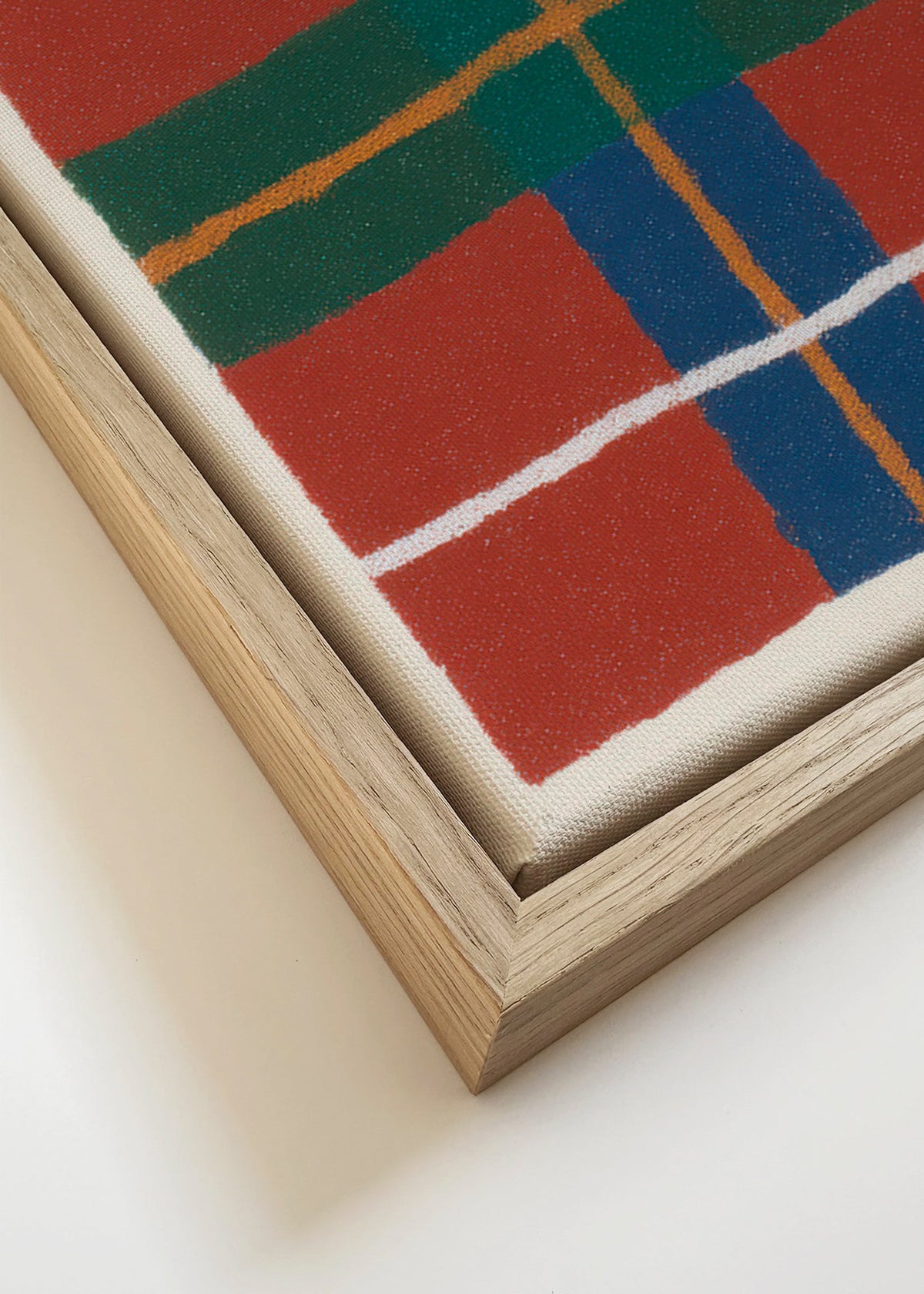 Geometryczny obraz w kratę tartan w ciepłych barwach – Canvas detail