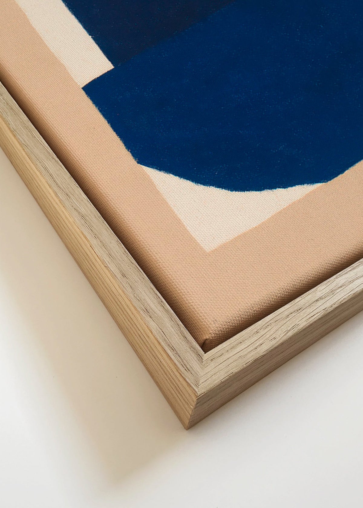Obraz geometryczny z granatowym blokiem – Canvas detail
