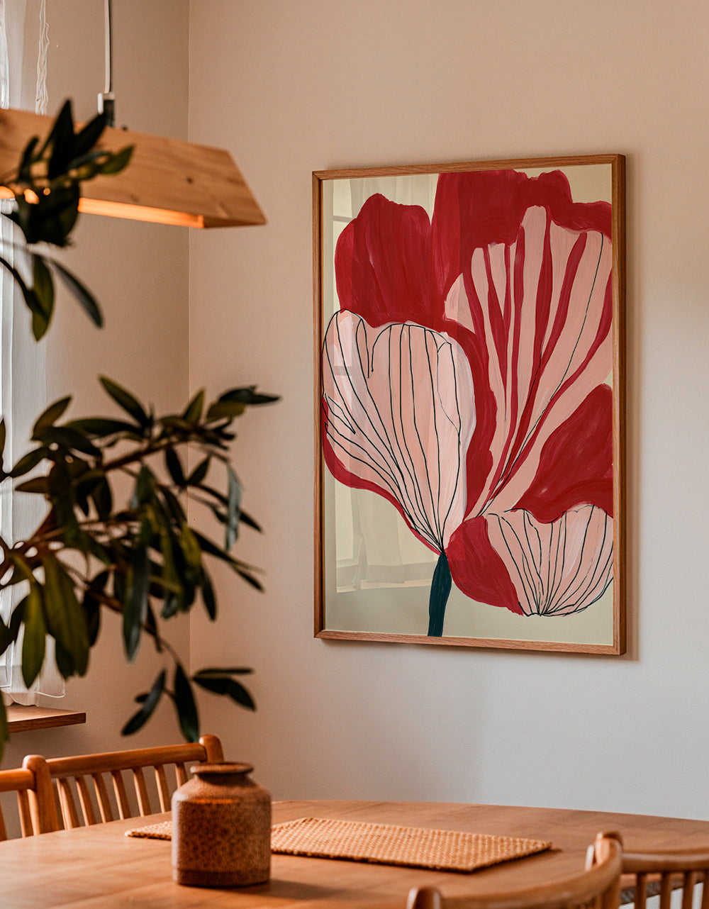 Plakat botaniczny z szkarłatnymi płatkami – Product1