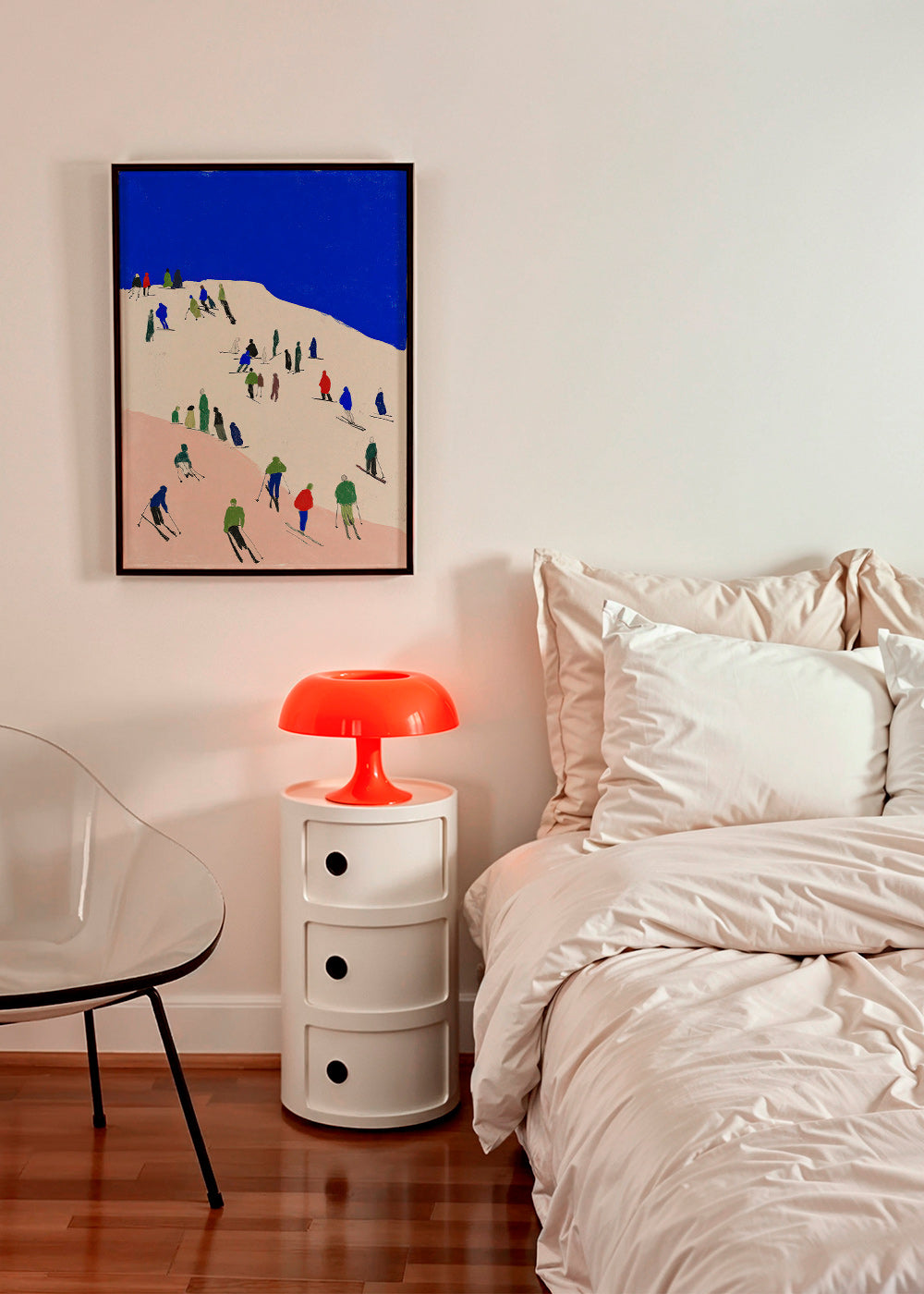 Obraz krajobrazowy z narciarzami na niebieskim stoku