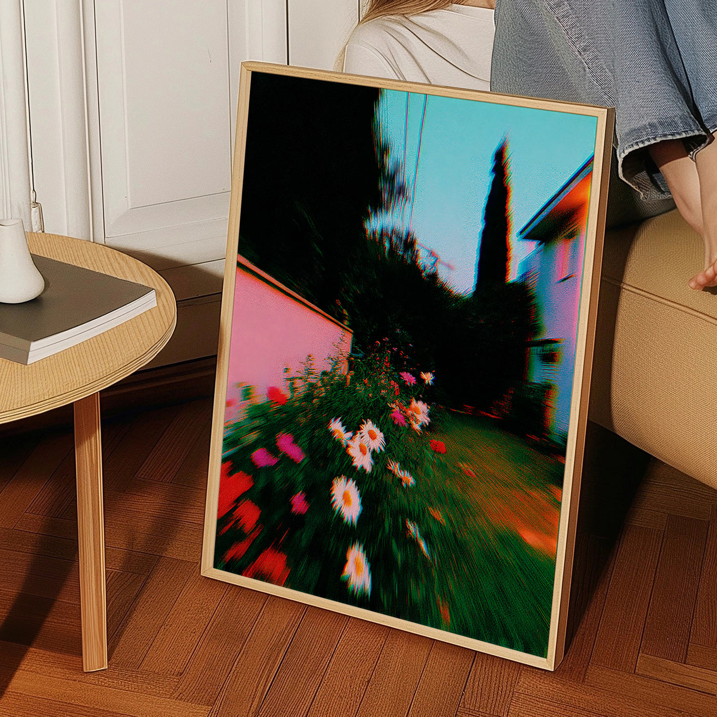Plakat botaniczny: rozmyty ogród z stokrotkami