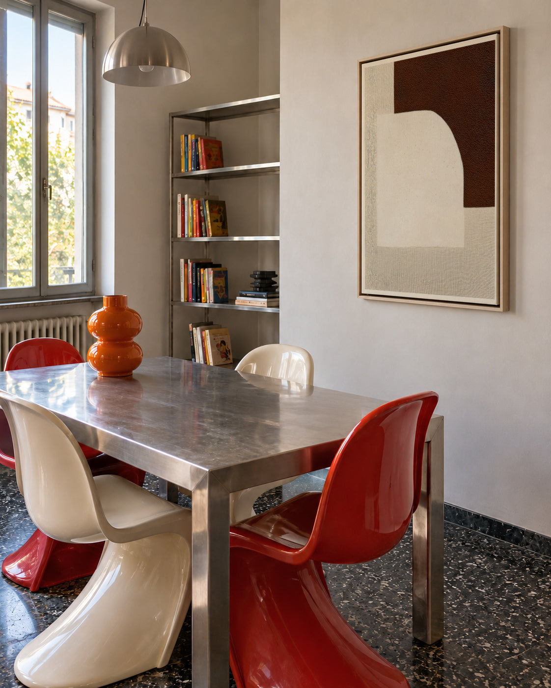 Linen Forms - Framed canvas in an interior