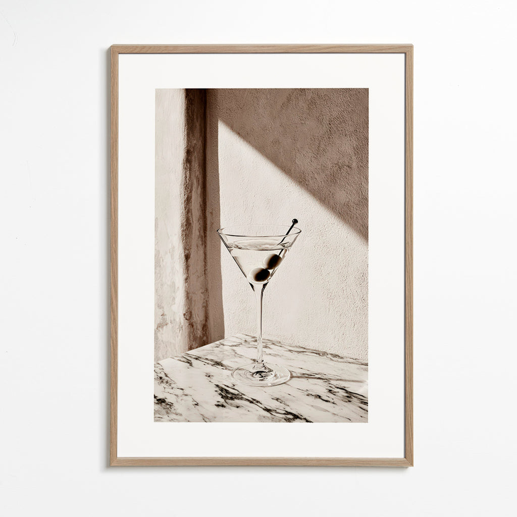 Sztuka do kuchni Martini w kieliszku na marmurze