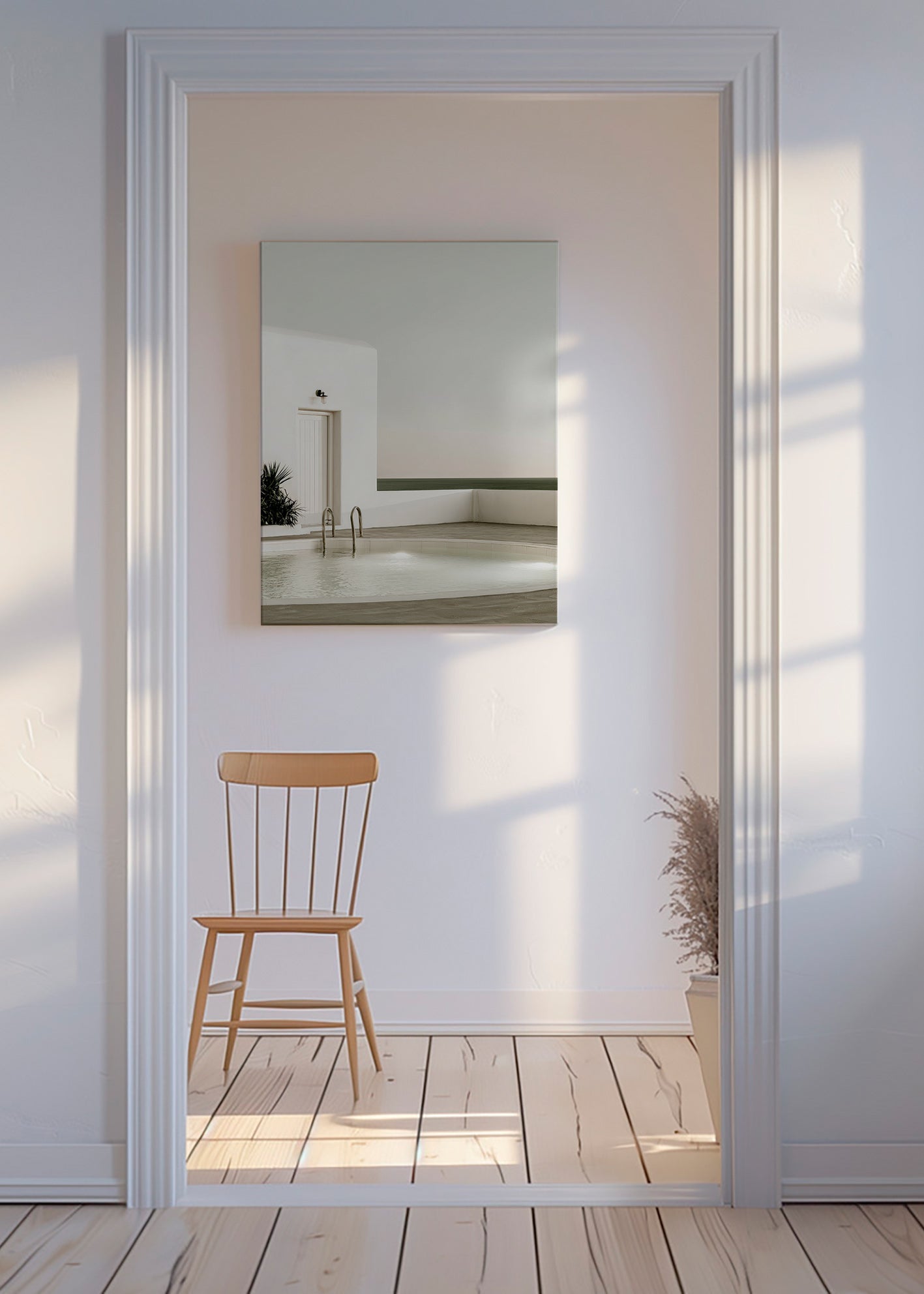 Fotografia minimalistycznego basenu i białej architektury